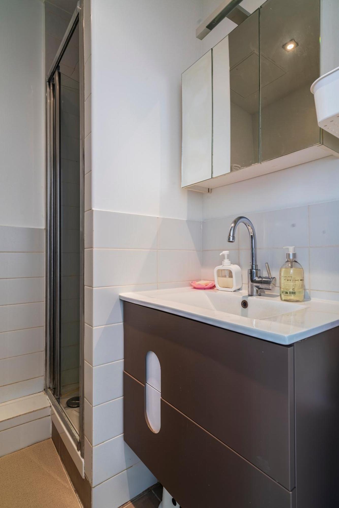 Apart Merryland Paris Chatelet Exterior foto